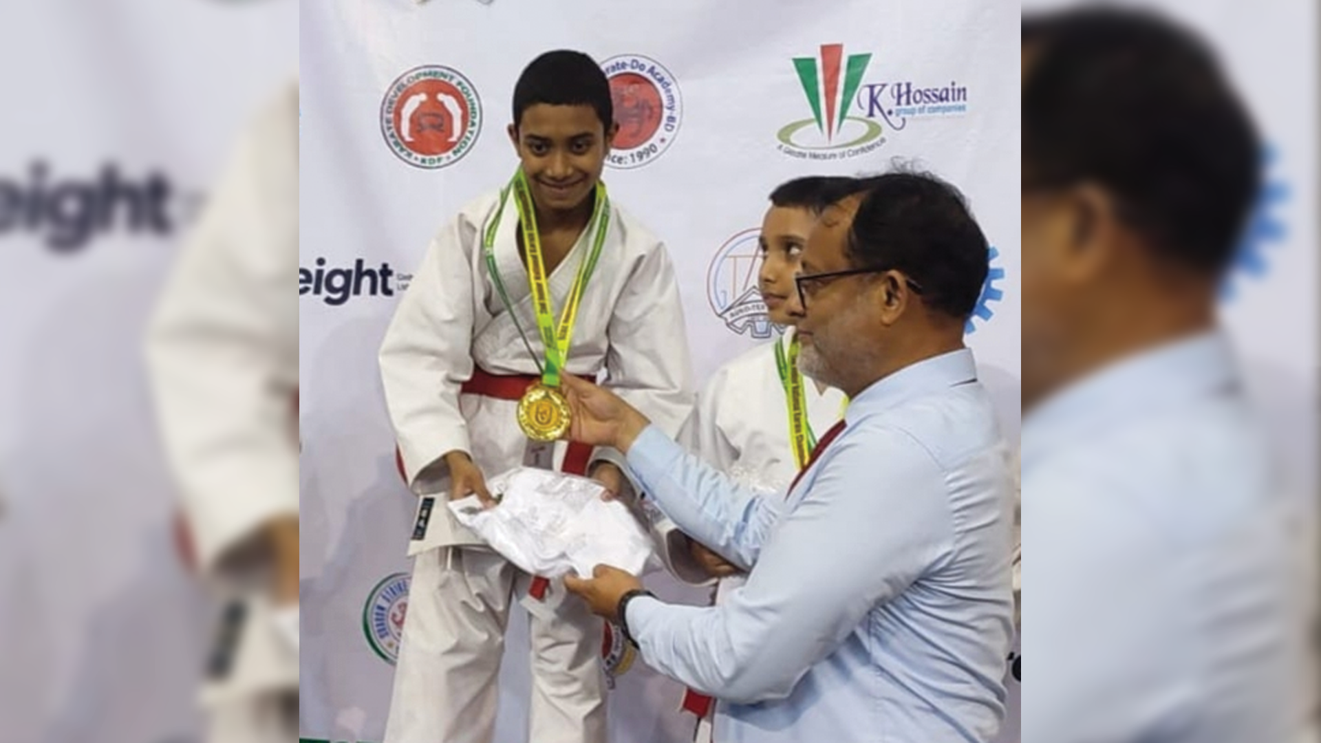 জাতীয় জুনিয়র কারাতে প্রতিযোগিতায় প্রথমবার স্বর্ণ জিতল জামালপুর